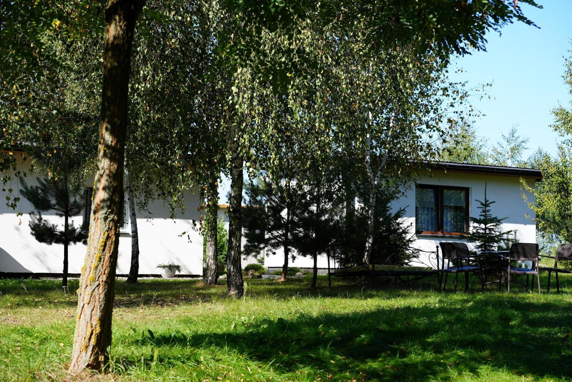"Route 62" Airport Modlin Villa Golawin Exterior foto